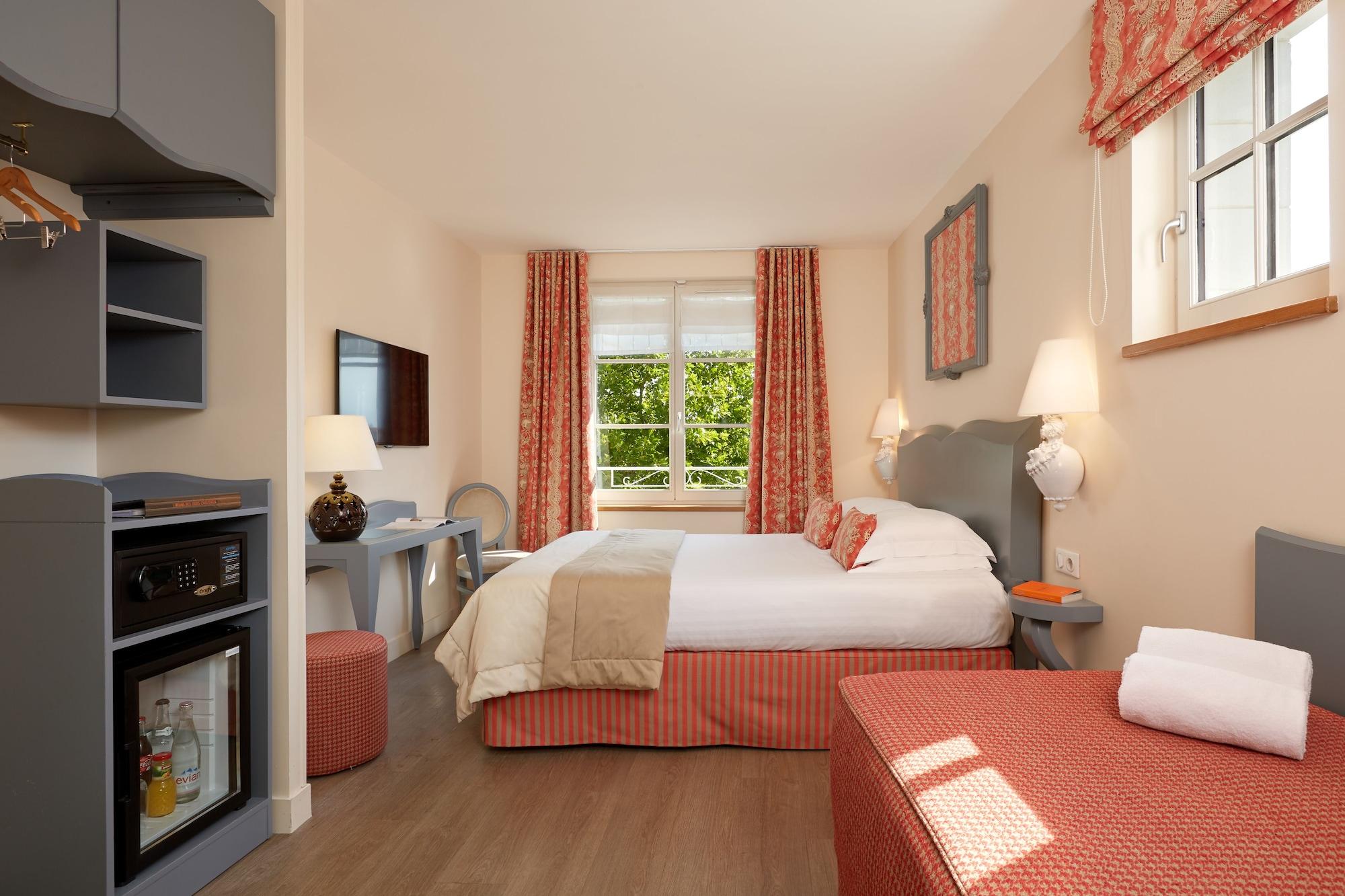 Relais Des Trois Chateaux Hotel-Restaurant - Teritoria Cour-Cheverny Exteriér fotografie